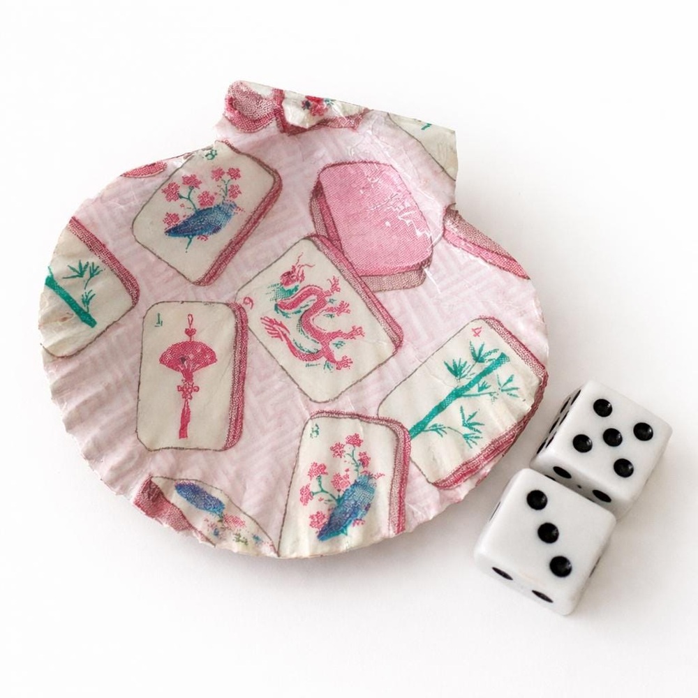 Mahjong dice dish / scallop shell / jewelry dish / pink